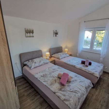 Apartmani Goga 2 Molat Exterior foto